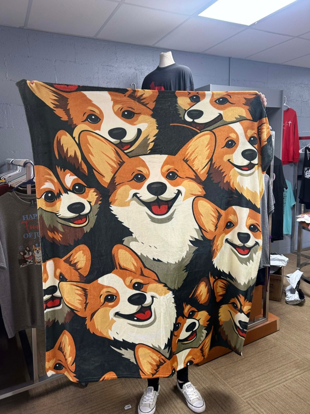 Throw Blanket  50“ x 60“ corgi